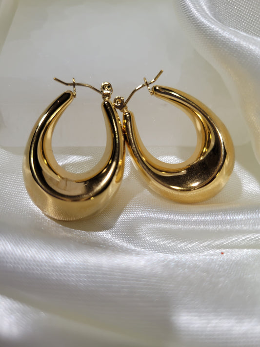 OVAL HOOPS